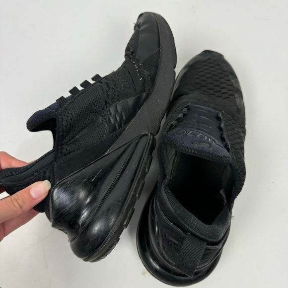 Nike Air Max 270 triple black athletic sneakers shoes running workout active - Picture 4 of 8